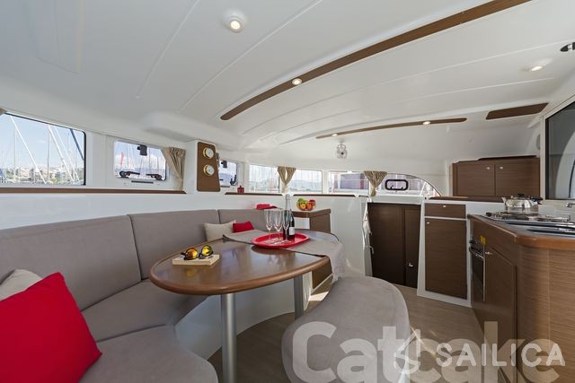 Lagoon 380 S2 - Yacht Charter Sailica