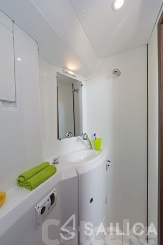 Lagoon 380 S2 - Yacht Charter Sailica