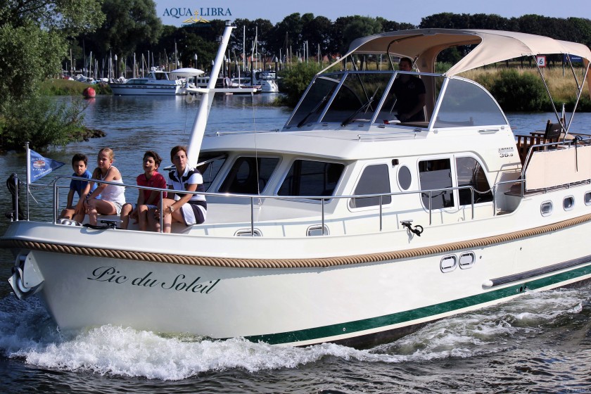Grand Sturdy 35.0 AC - Yacht Charter Sailica
