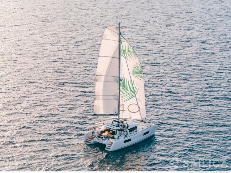 Lagoon 40 - Yacht Charter Sailica