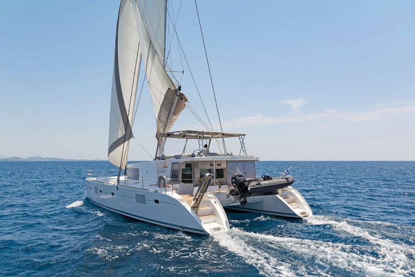 Lagoon 500 - Yacht Charter Sailica