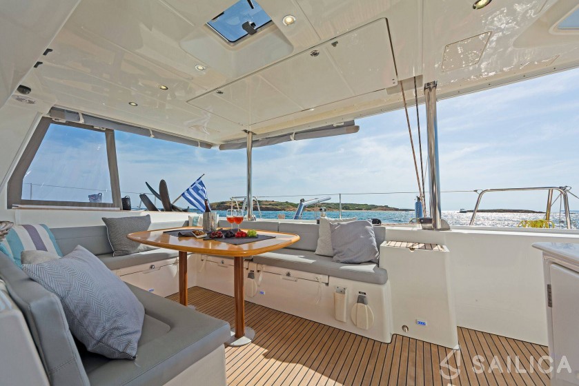 Lagoon 500 - Yacht Charter Sailica