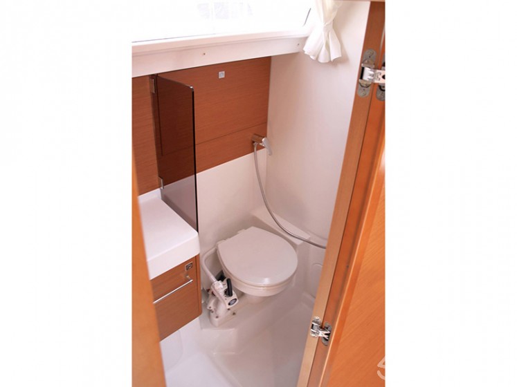 Sun Odyssey 509 - Yacht Charter Sailica