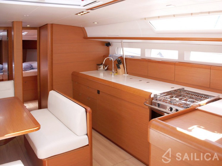 Sun Odyssey 509 - Yacht Charter Sailica