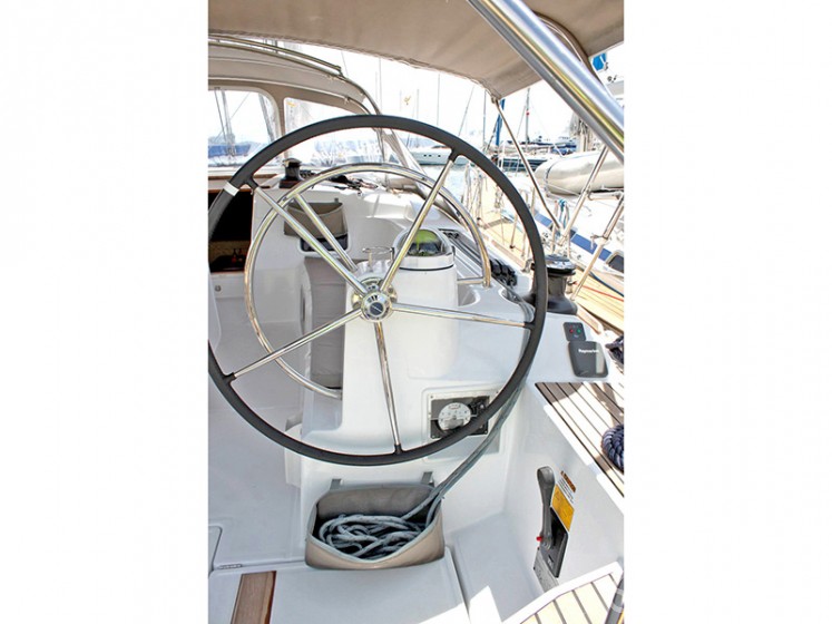 Sun Odyssey 509 - Yacht Charter Sailica