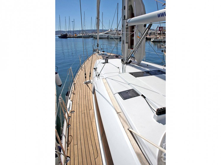 Sun Odyssey 509 - Yacht Charter Sailica