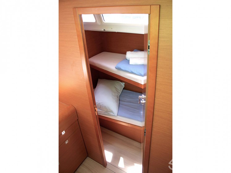Sun Odyssey 509 - Yacht Charter Sailica