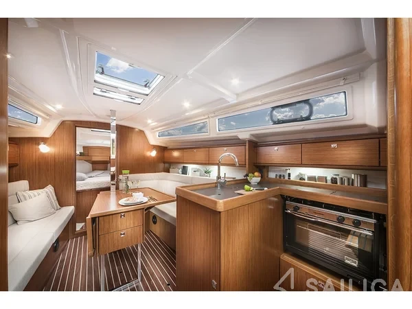 Bavaria 34 Cruiser - Yacht Charter Sailica