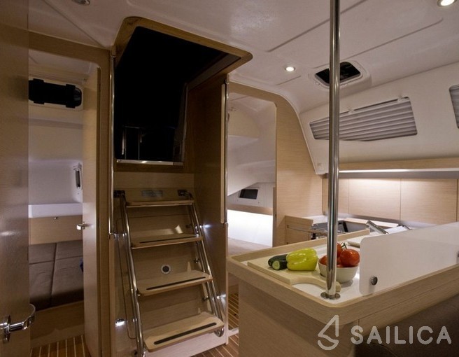 Elan 40 Impression - Yacht Charter Sailica