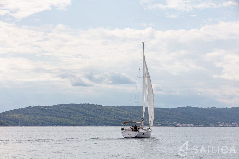Elan 40 Impression - Yacht Charter Sailica