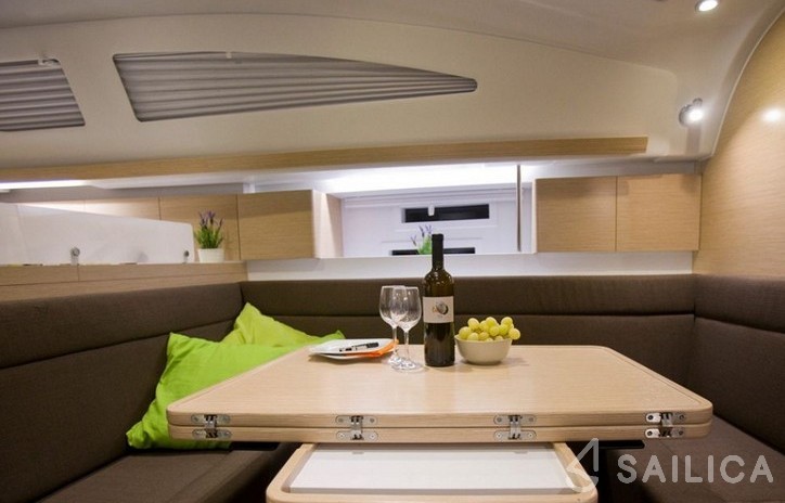 Elan 40 Impression - Yacht Charter Sailica