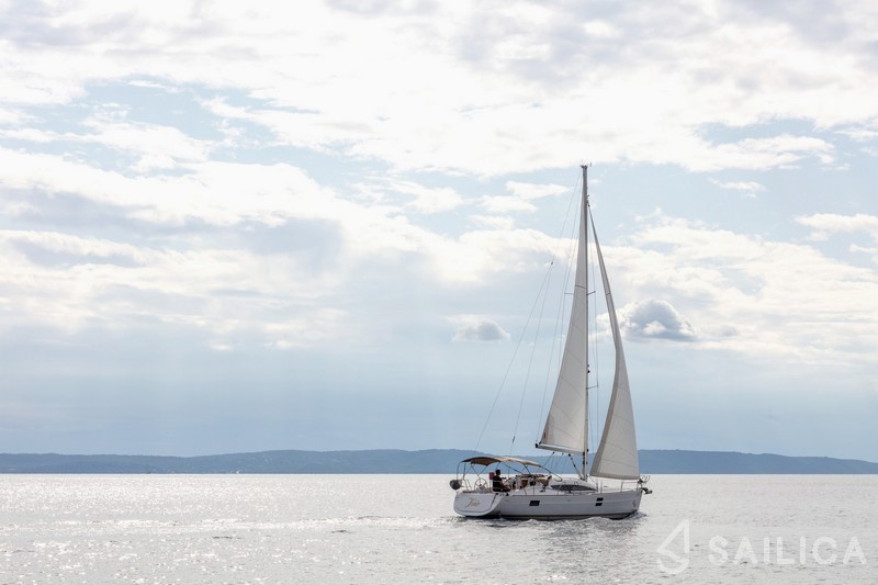 Elan 40 Impression - Yacht Charter Sailica