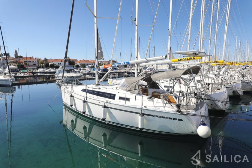 Bavaria 34 Cruiser - Yacht Charter Sailica