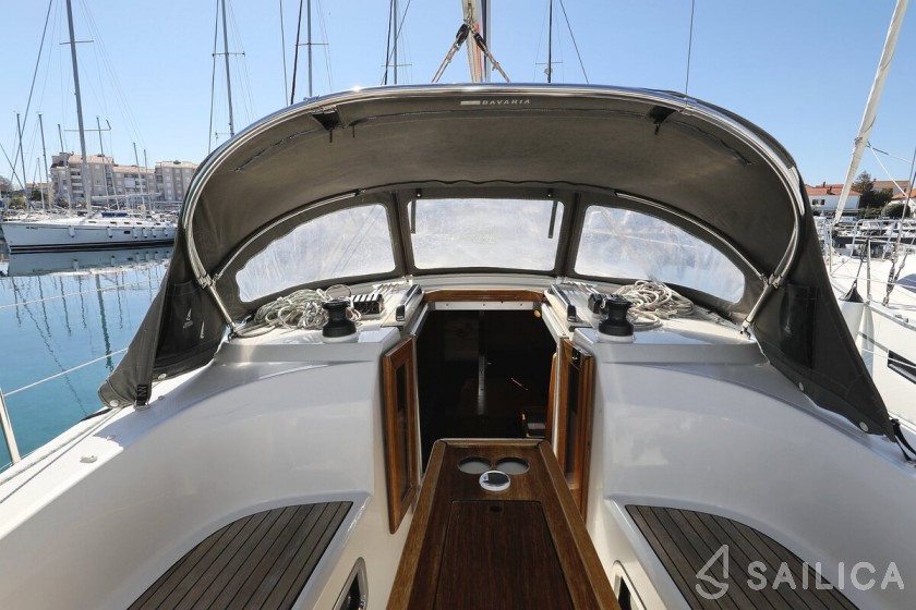 Bavaria 34 Cruiser - Yacht Charter Sailica