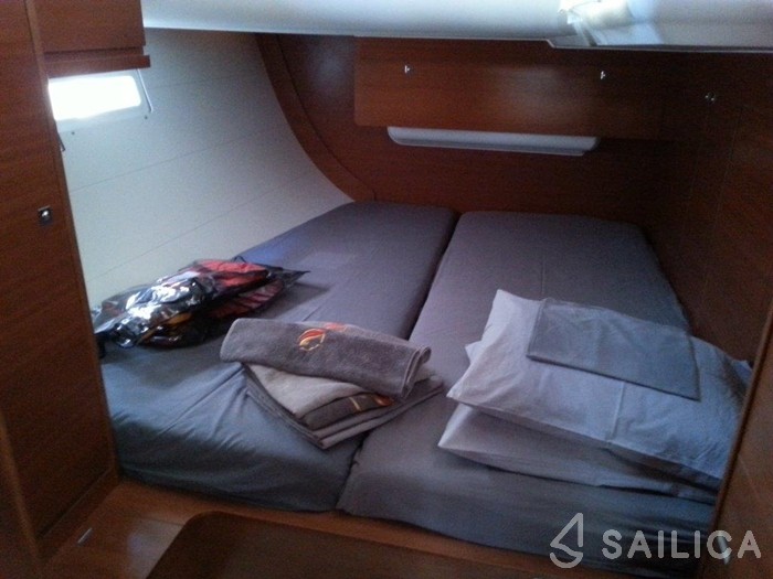 Dufour 500 Grand Large - Yacht Charter Sailica