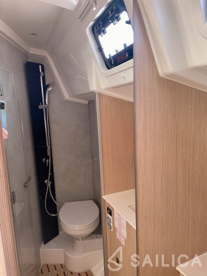 Bavaria 38 Cruiser - Yacht Charter Sailica