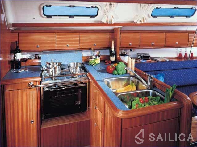 Bavaria 36 - Yacht Charter Sailica