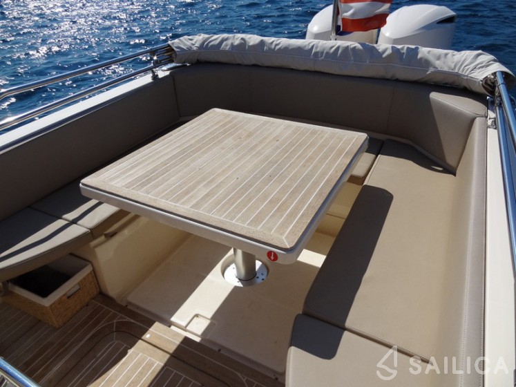 MAR-CO e-motion 32 - Yacht Charter Sailica