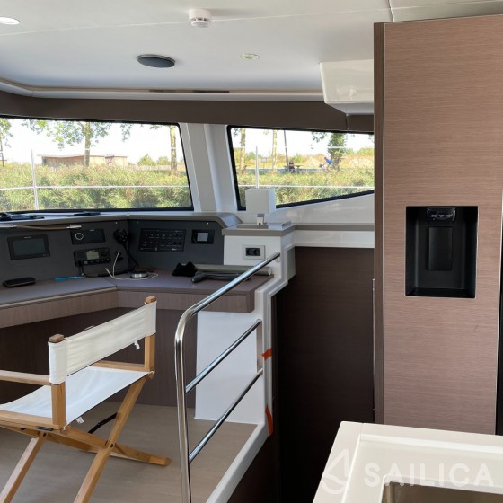 Bali 4.6 - Yacht Charter Sailica