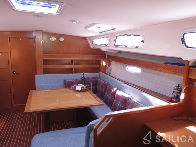 Bavaria 43 Cruiser - Yacht Charter Sailica