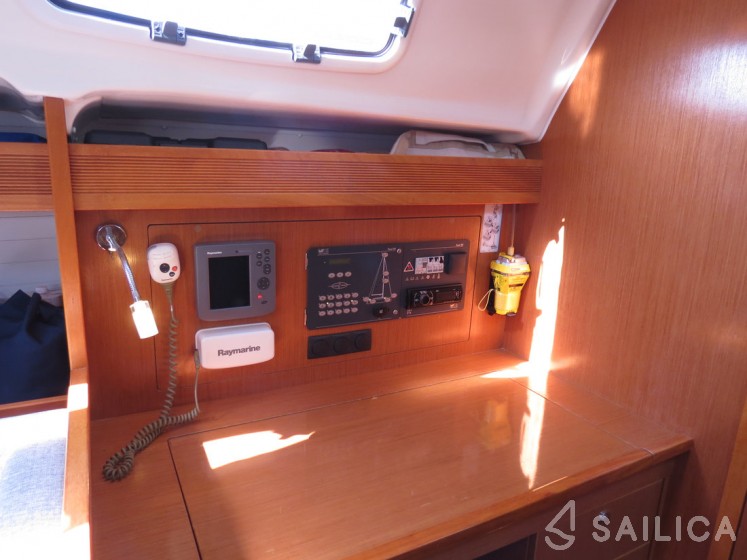 Bavaria 43 Cruiser - Yacht Charter Sailica