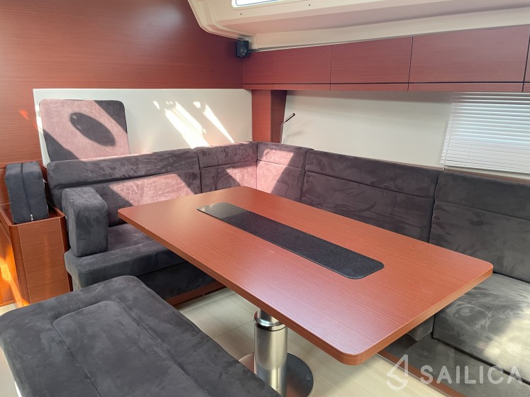 Hanse 508 - Yacht Charter Sailica