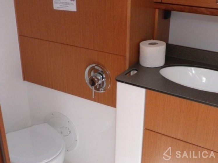 Bavaria Cruiser 51 - Yacht Charter Sailica