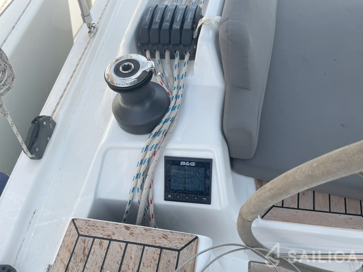 Hanse 388 - Yacht Charter Sailica