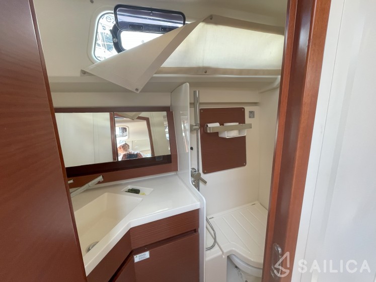 Hanse 388 - Yacht Charter Sailica