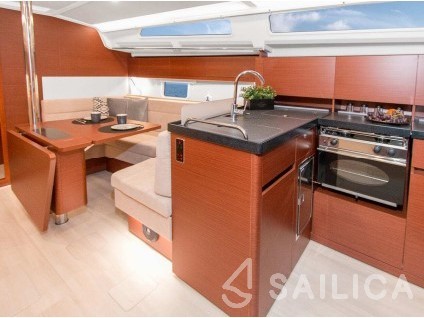 Hanse 388 - Yacht Charter Sailica