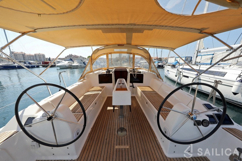 Dufour 382 Grand Large - Yacht Charter Sailica