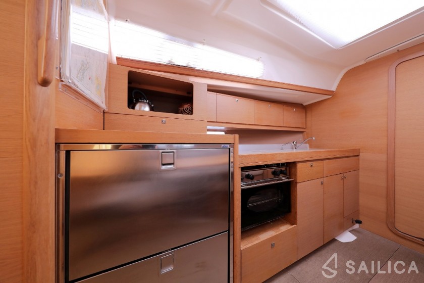 Dufour 382 Grand Large - Yacht Charter Sailica