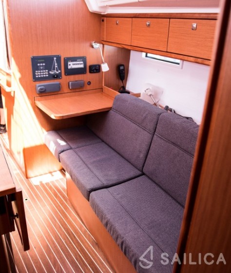 Bavaria 37 Cruiser - Yacht Charter Sailica