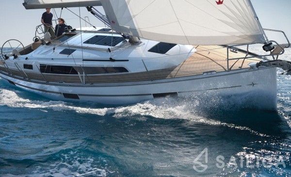 Bavaria 37 Cruiser - Yacht Charter Sailica