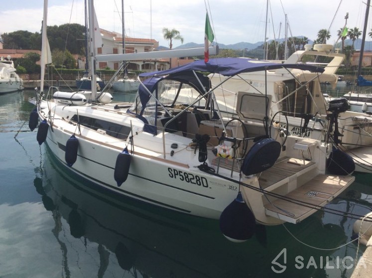 Dufour 382 Grand Large - Yacht Charter Sailica