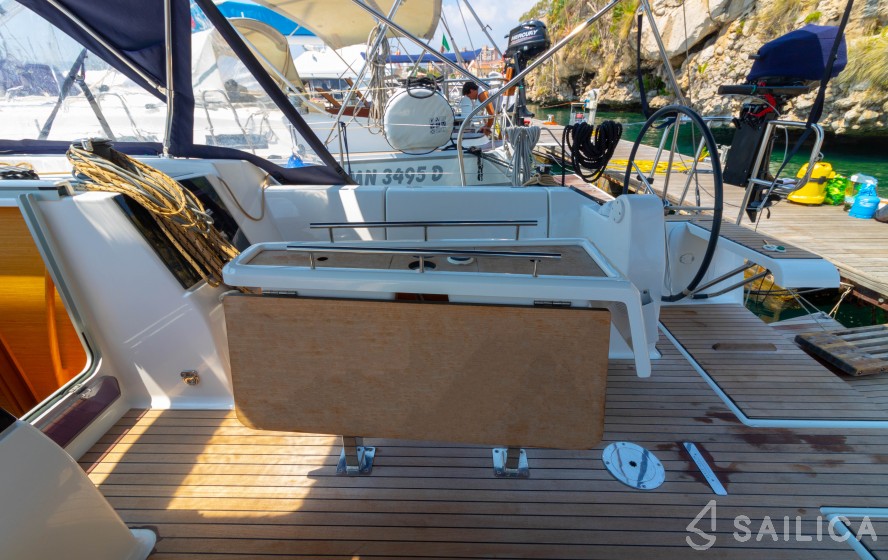 Dufour 382 Grand Large - Yacht Charter Sailica