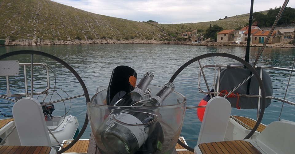 Bavaria Cruiser 37 - Yacht Charter Sailica