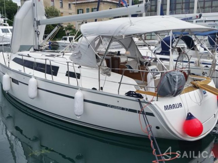 Bavaria Cruiser 37 - Yacht Charter Sailica