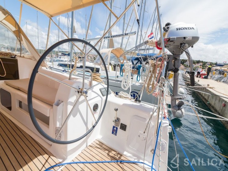 Dufour 410 Grand Large - Yacht Charter Sailica