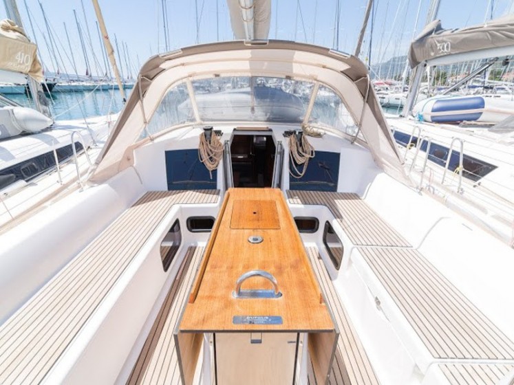 Dufour 500 Grand Large - Yacht Charter Sailica