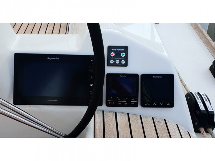 Dufour 500 Grand Large - Yacht Charter Sailica