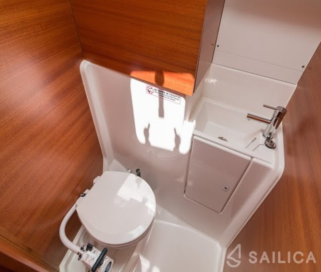 Dufour 500 Grand Large - Yacht Charter Sailica
