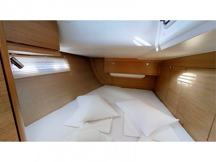 Dufour 500 Grand Large - Yacht Charter Sailica