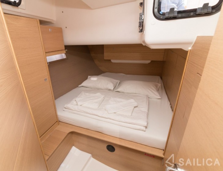 Dufour 500 Grand Large - Yacht Charter Sailica