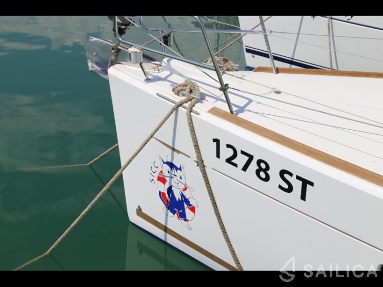 Sun Odyssey 419 - Yacht Charter Sailica