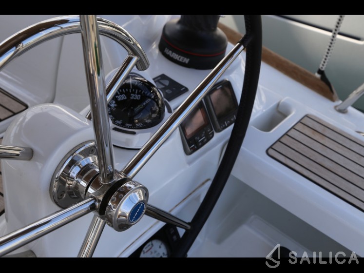 Sun Odyssey 419 - Yacht Charter Sailica