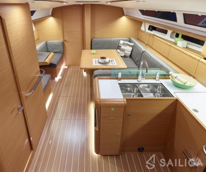 Sun Odyssey 419 - Yacht Charter Sailica