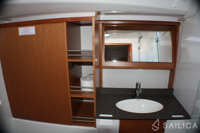 Bavaria Cruiser 51 - Yacht Charter Sailica