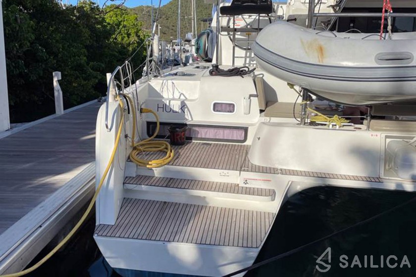 Lagoon 42 - Yacht Charter Sailica