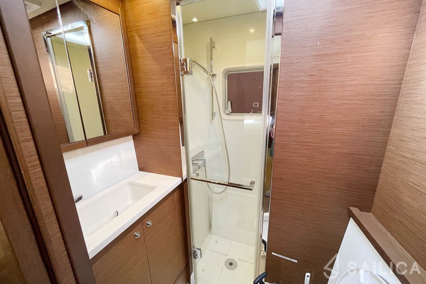 Lagoon 52F - Yacht Charter Sailica